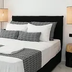 Naxos Black Concept Maisonette Prázdninový dům *