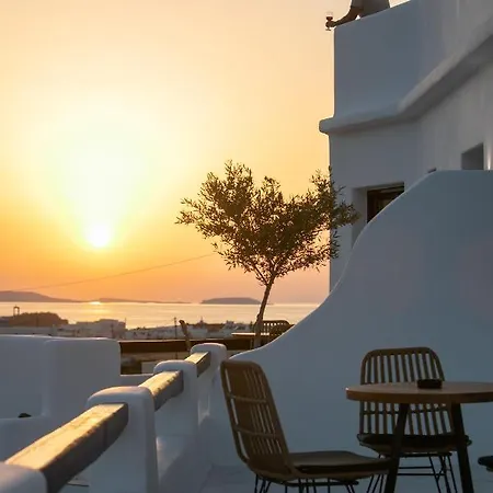 בית נופש Black Concept Maisonette Naxos City